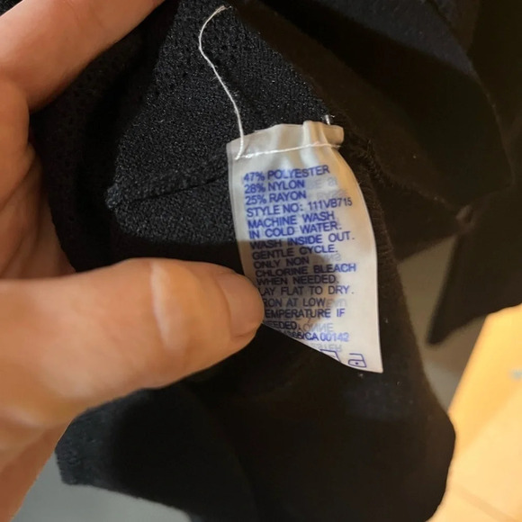 Peter Nygard black top - Picture 2 of 5